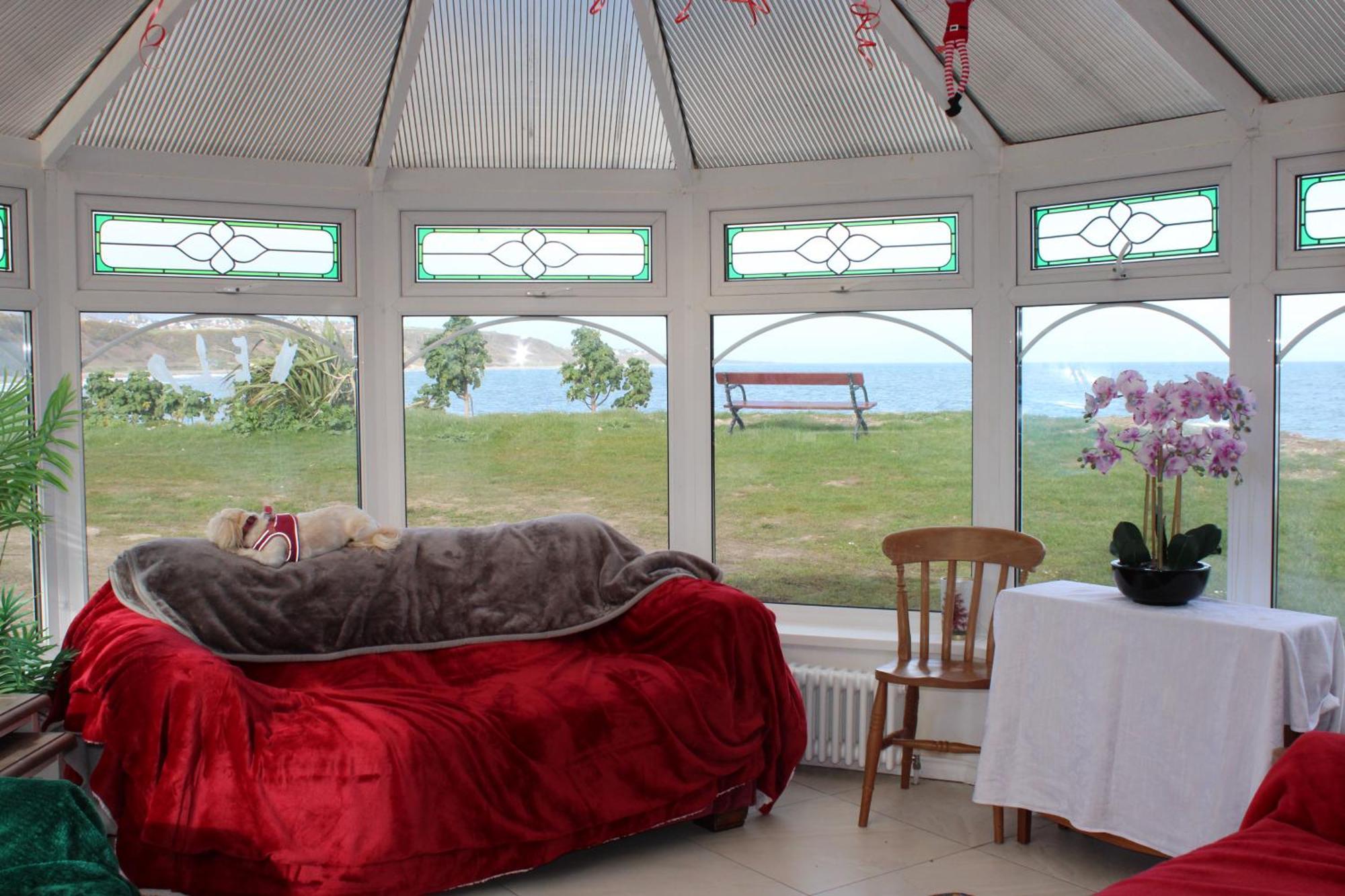 The Beach House Ньюрі Екстер'єр фото